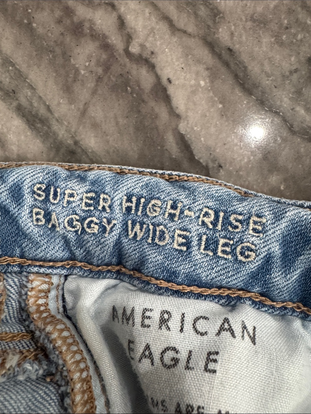 American Eagle Outfitters Light Wash Super High Rise Baggy Wide Leg Cargo Jeans - Picture 4 of 5
